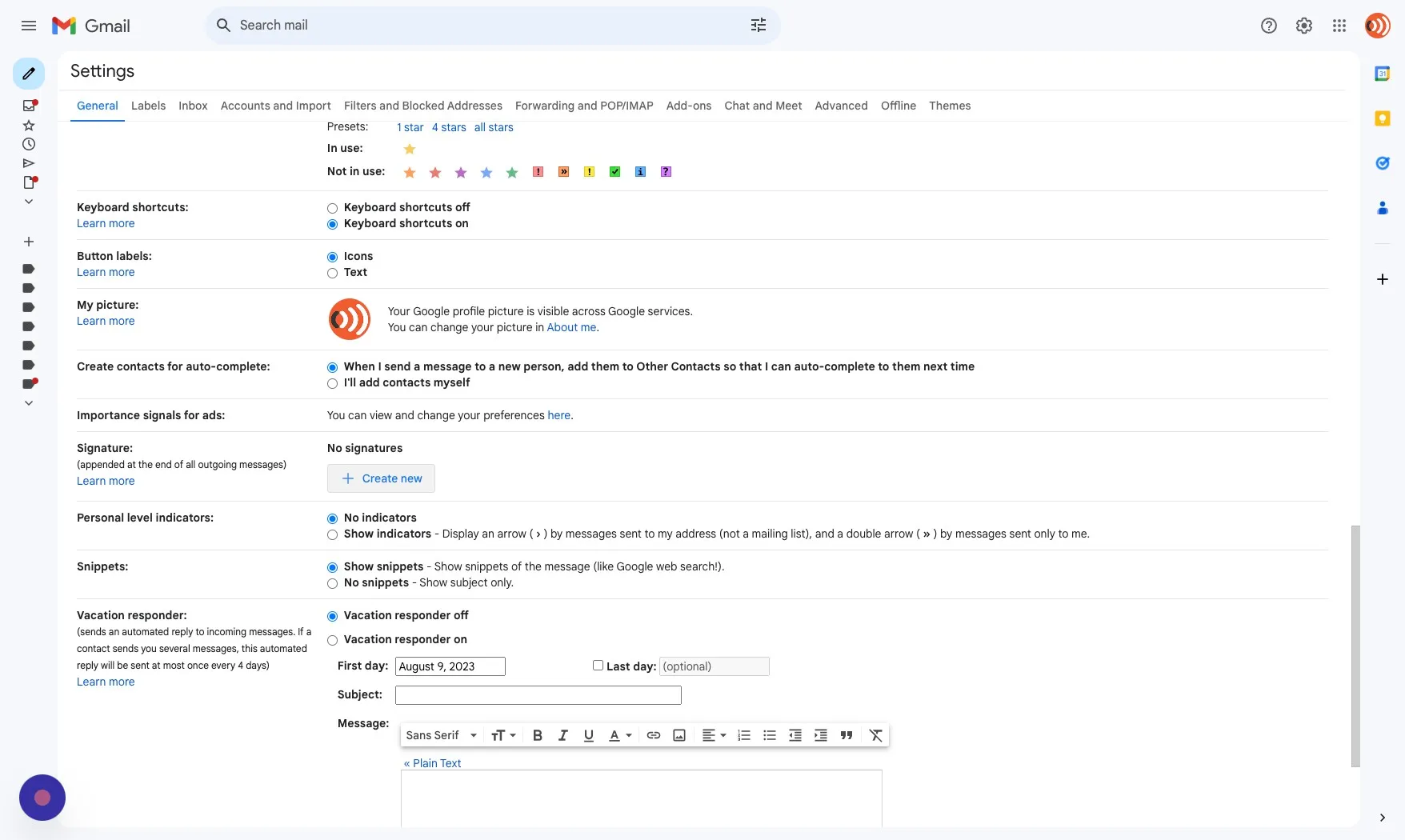 Create new button in the Gmail Signature settings section